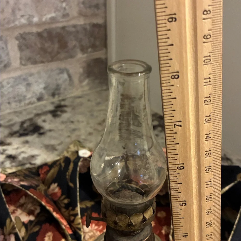 Vintage Plune & Atwood Acorn Oil Lamp